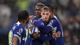 palmer-makes-his-point-as-chelsea-hold-man-city-in-eight-goal-thriller Image