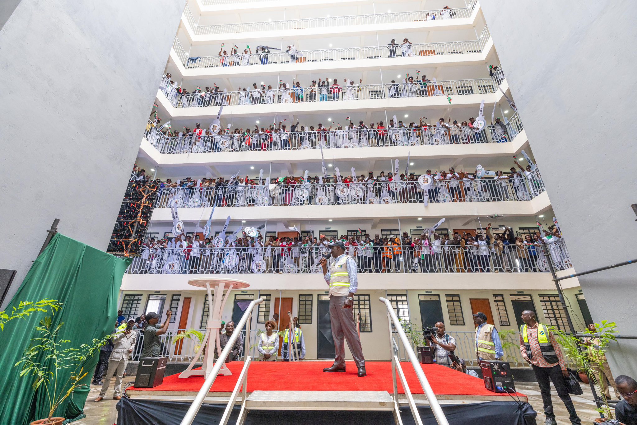 a-new-dawn-for-affordable-housing-in-kenya-as-president-ruto-launches-mukuru-phase-1 Image