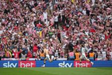 black-cats-earn-a-comeback-to-the-premier-league-after-8-seasons-thanks-to-tom-watson Image