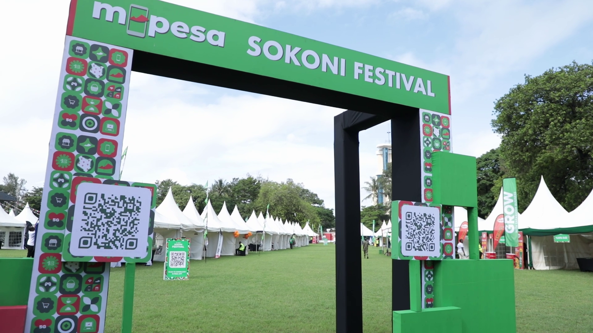 thousands-of-customers-delighted-at-the-m-pesa-sokoni-festival-in-mombasa Image