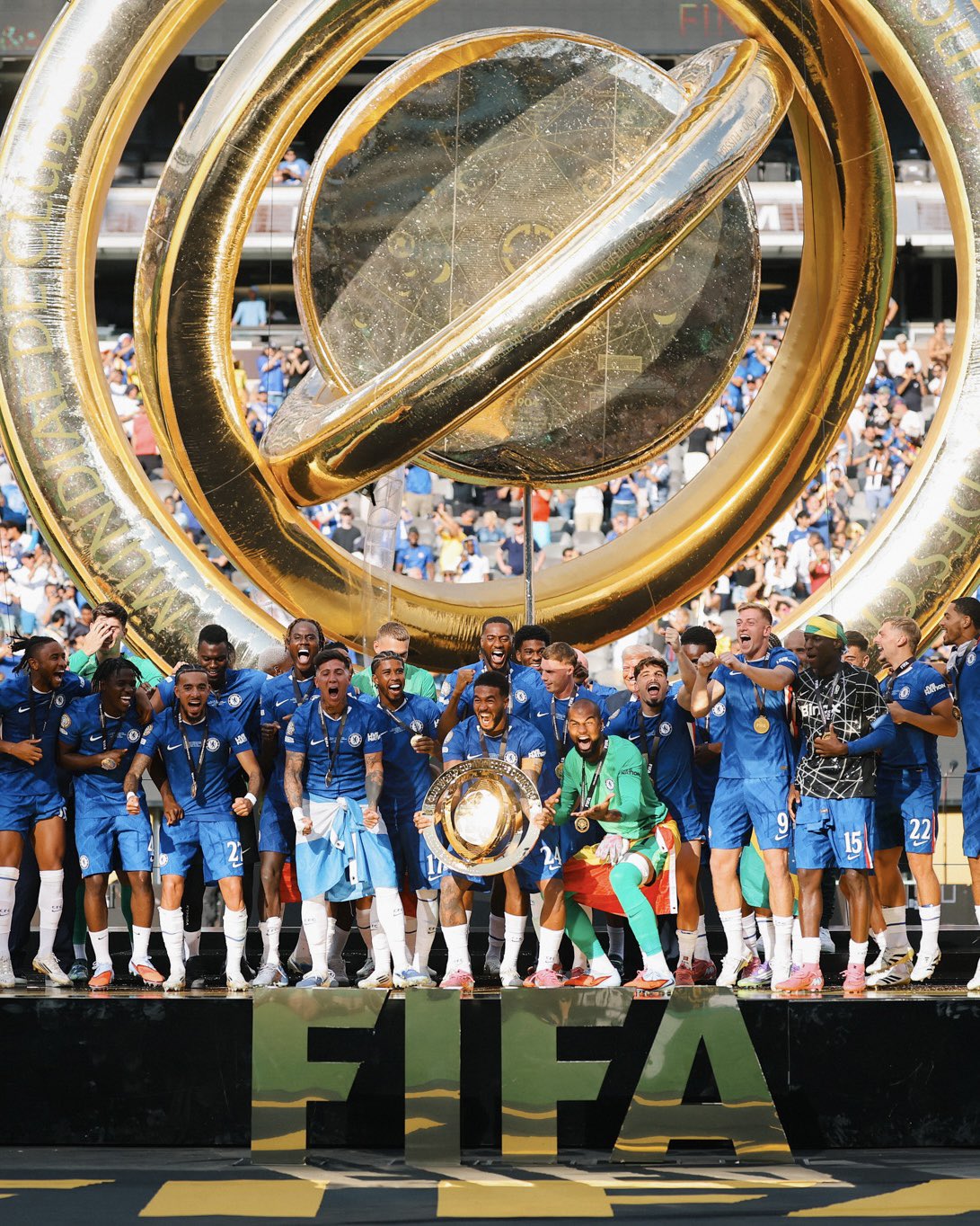 chelsea-to-donate-part-of-club-world-cup-bonuses-to-jota-and-silva-families Image