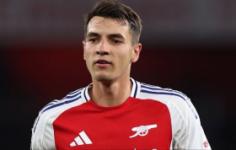 jakub-kiwior-set-to-join-fc-porto-from-arsenal Image