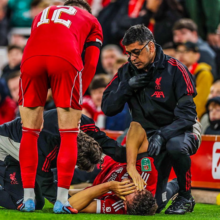 giovanni-leoni-suffers-acl-injury-after-dream-liverpool-debut Image