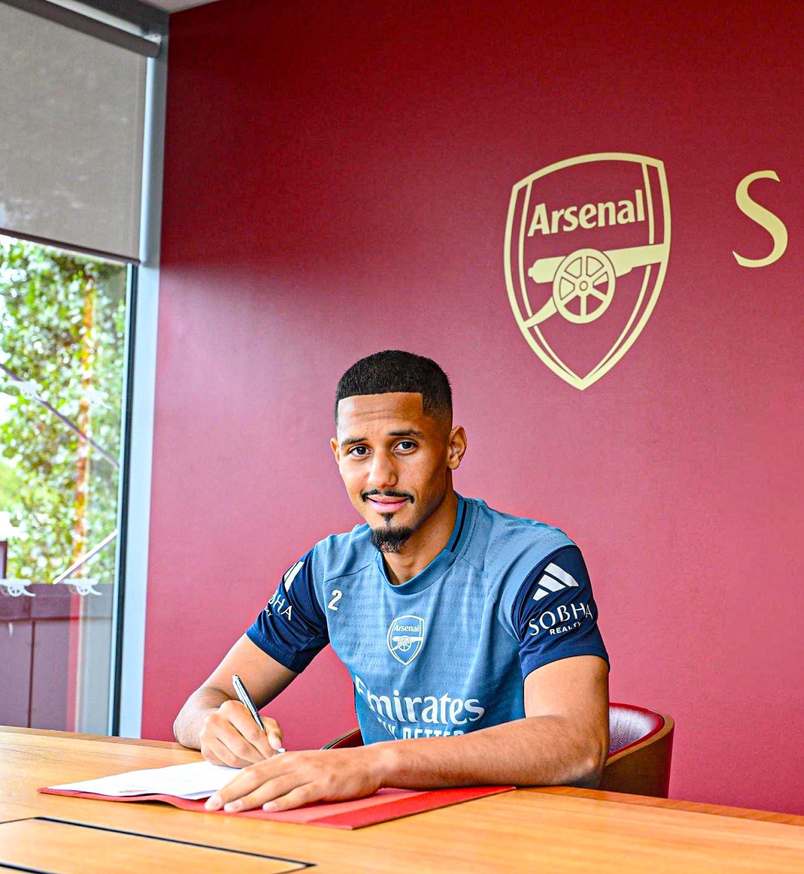 william-saliba-signs-new-long-term-deal-with-arsenal-until-2030 Image
