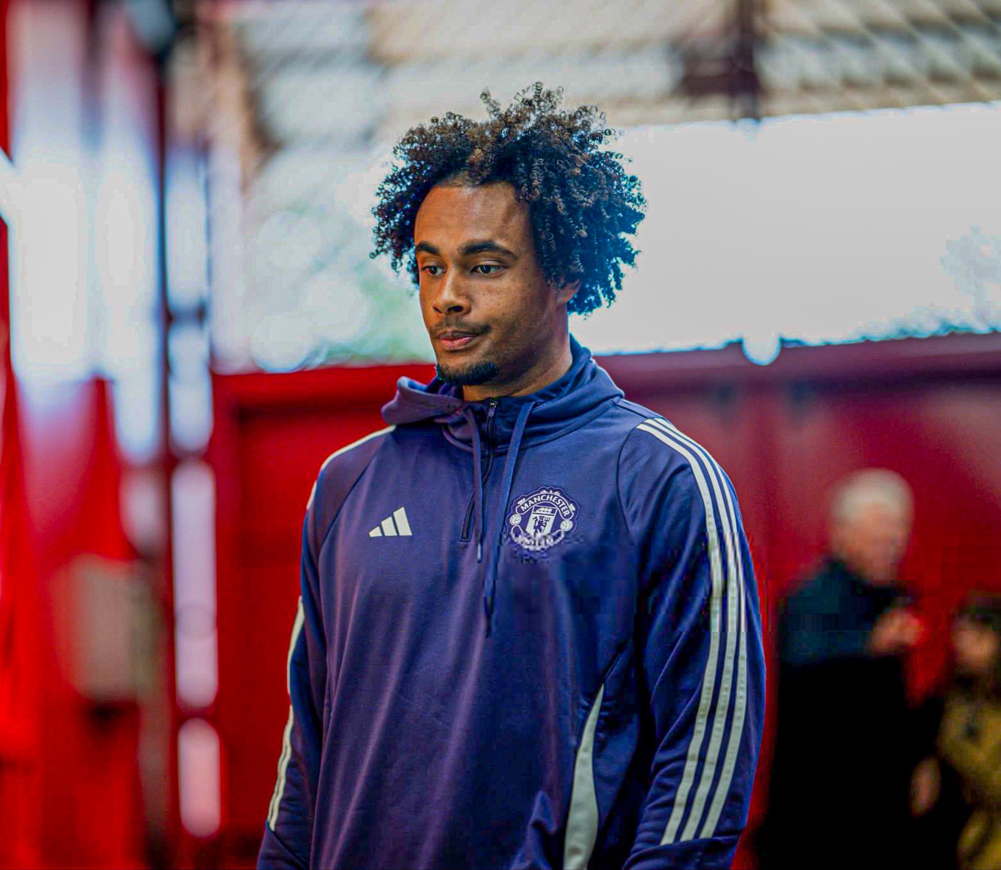 joshua-zirkzee-considering-january-exit-amid-frustration-at-manchester-united Image