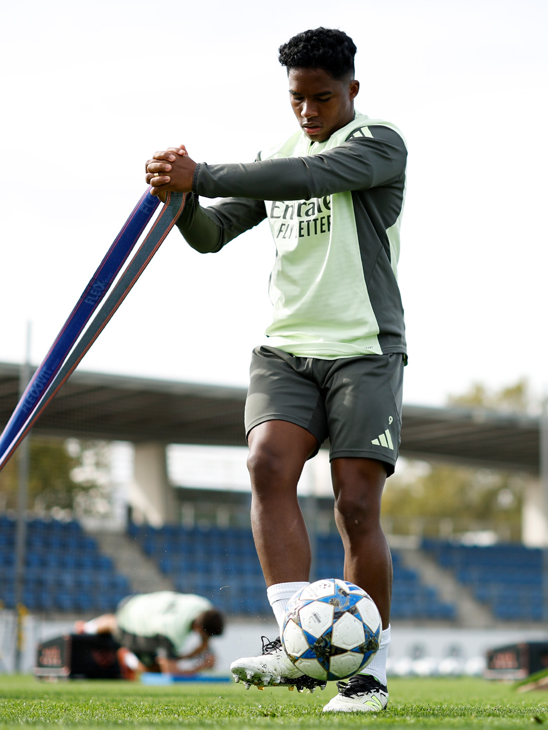 endrick-set-for-january-loan-move-from-real-madrid-clubs-eye-young-brazilian-star Image