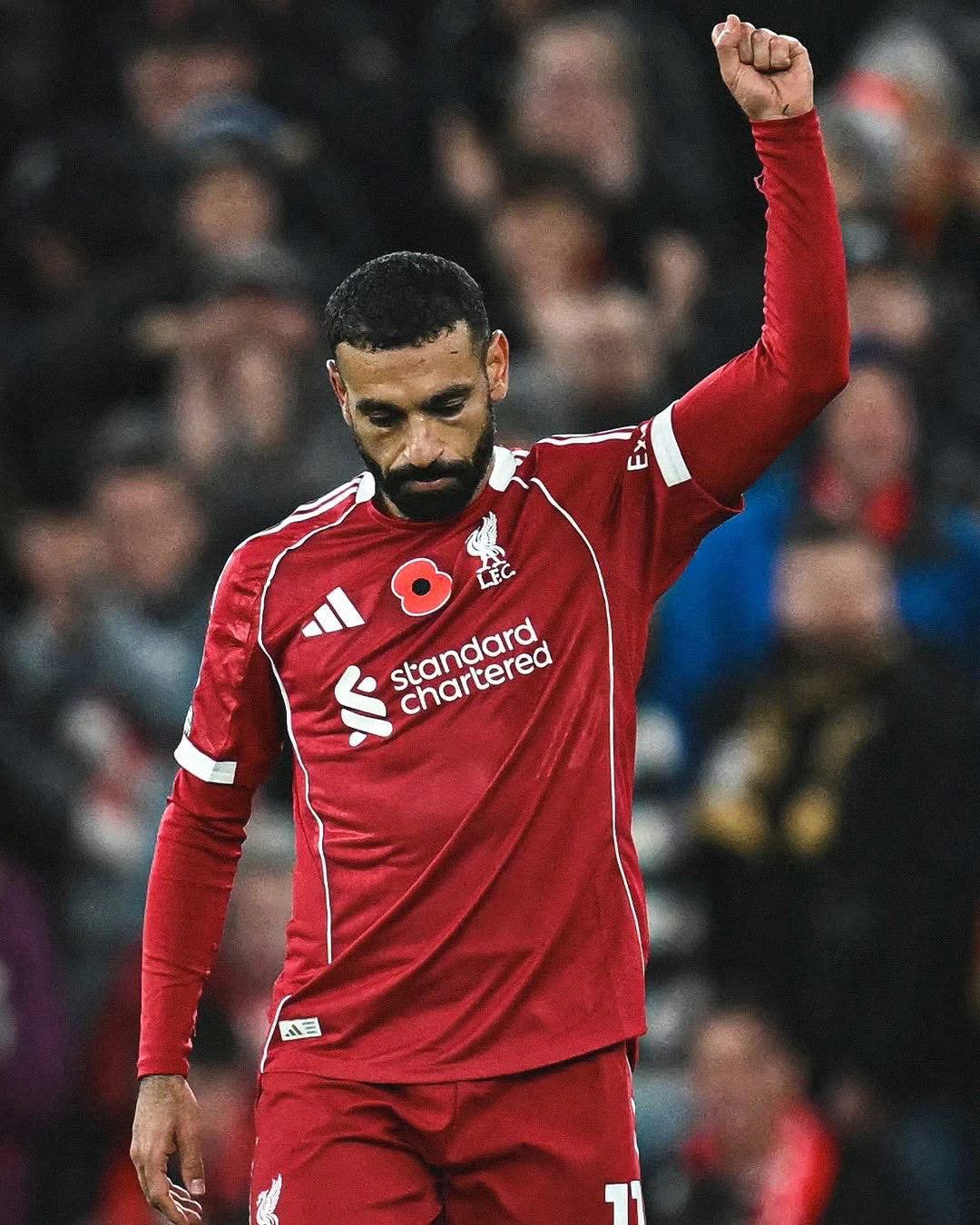 liverpool-close-gap-on-leaders-after-victory-over-aston-villa Image