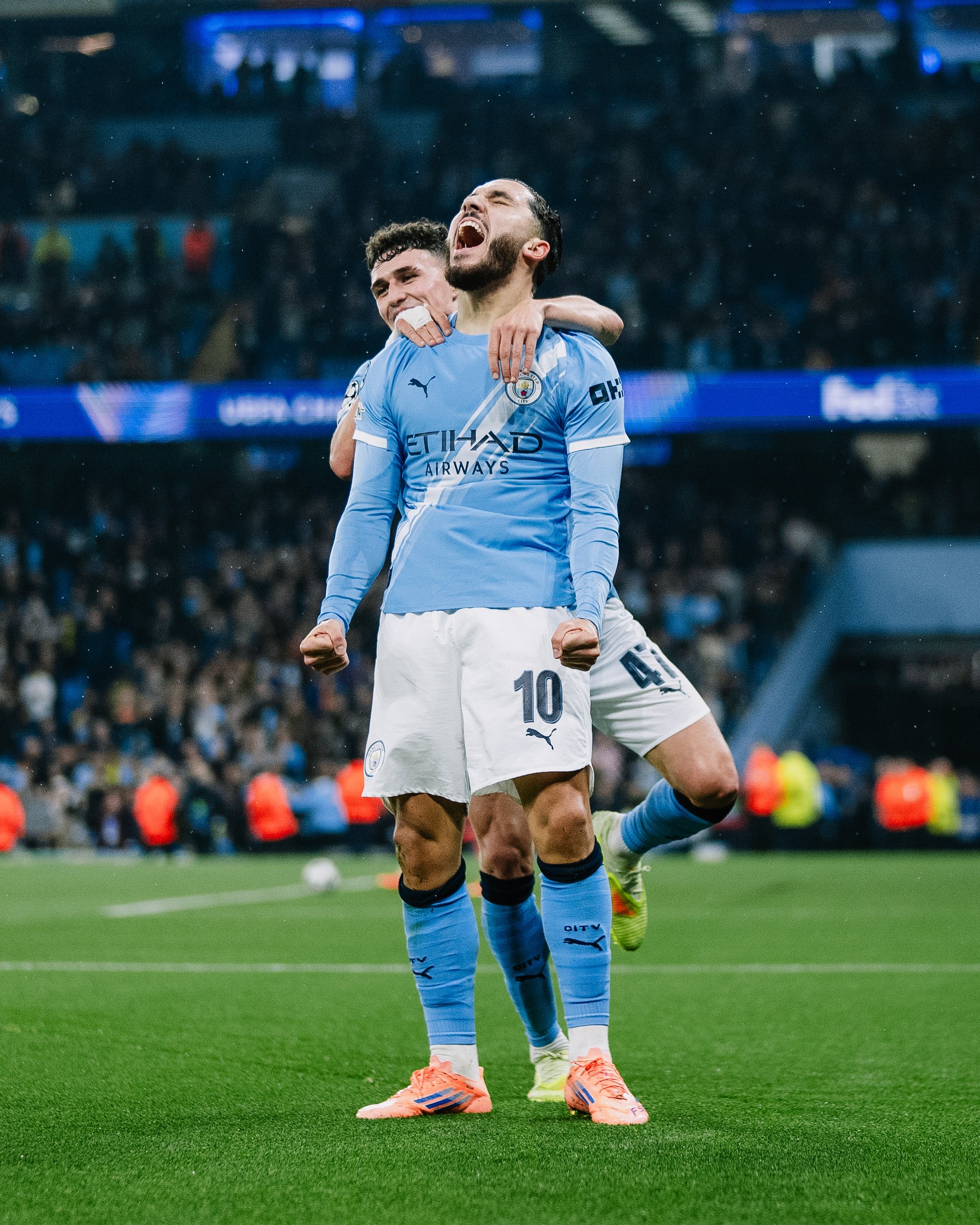manchester-city-thrash-borussia-dortmund-4-1-in-champions-league-clash Image