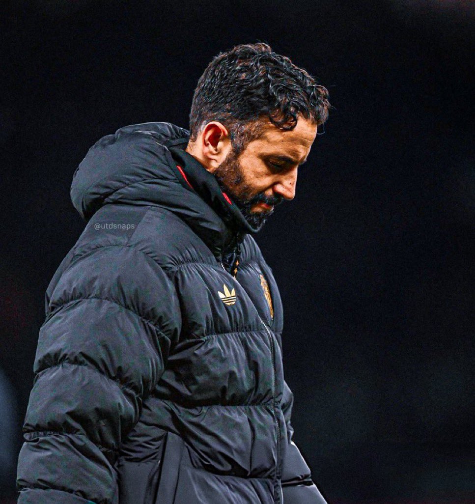 manchester-united-sack-amorim-appoint-interim-coach Image