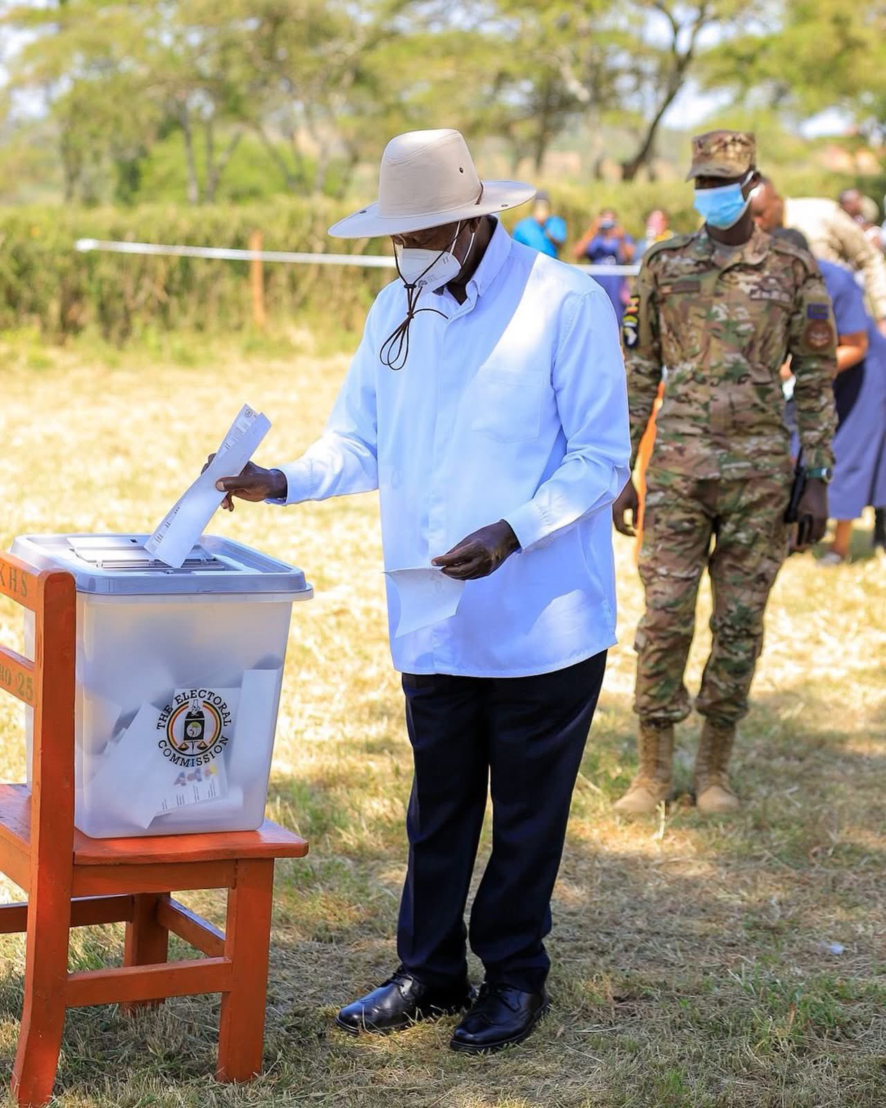 museveni-acknowledges-voting-problems-as-technical-glitches-disrupt-uganda-poll Image