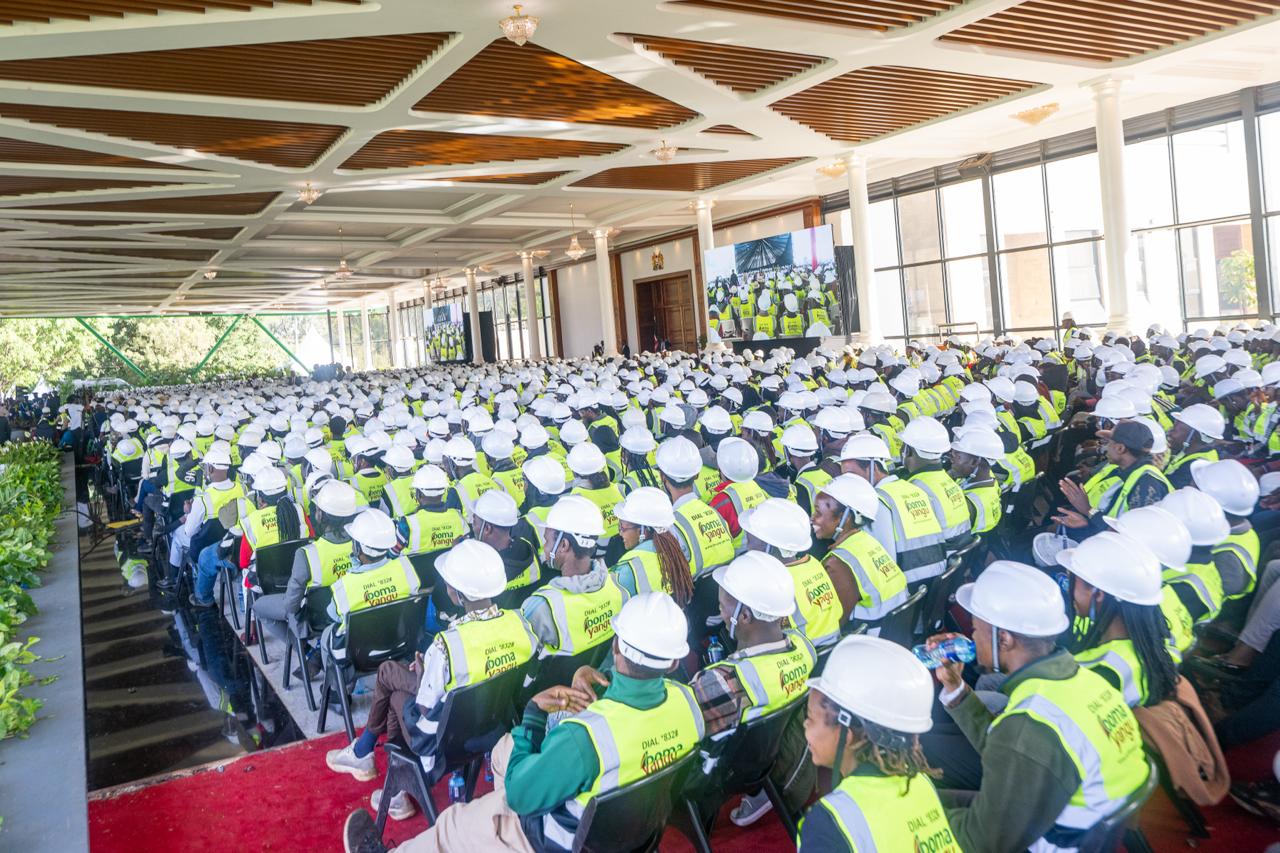 president-ruto-hosts-affordable-housing-graduate-interns-at-state-house Image
