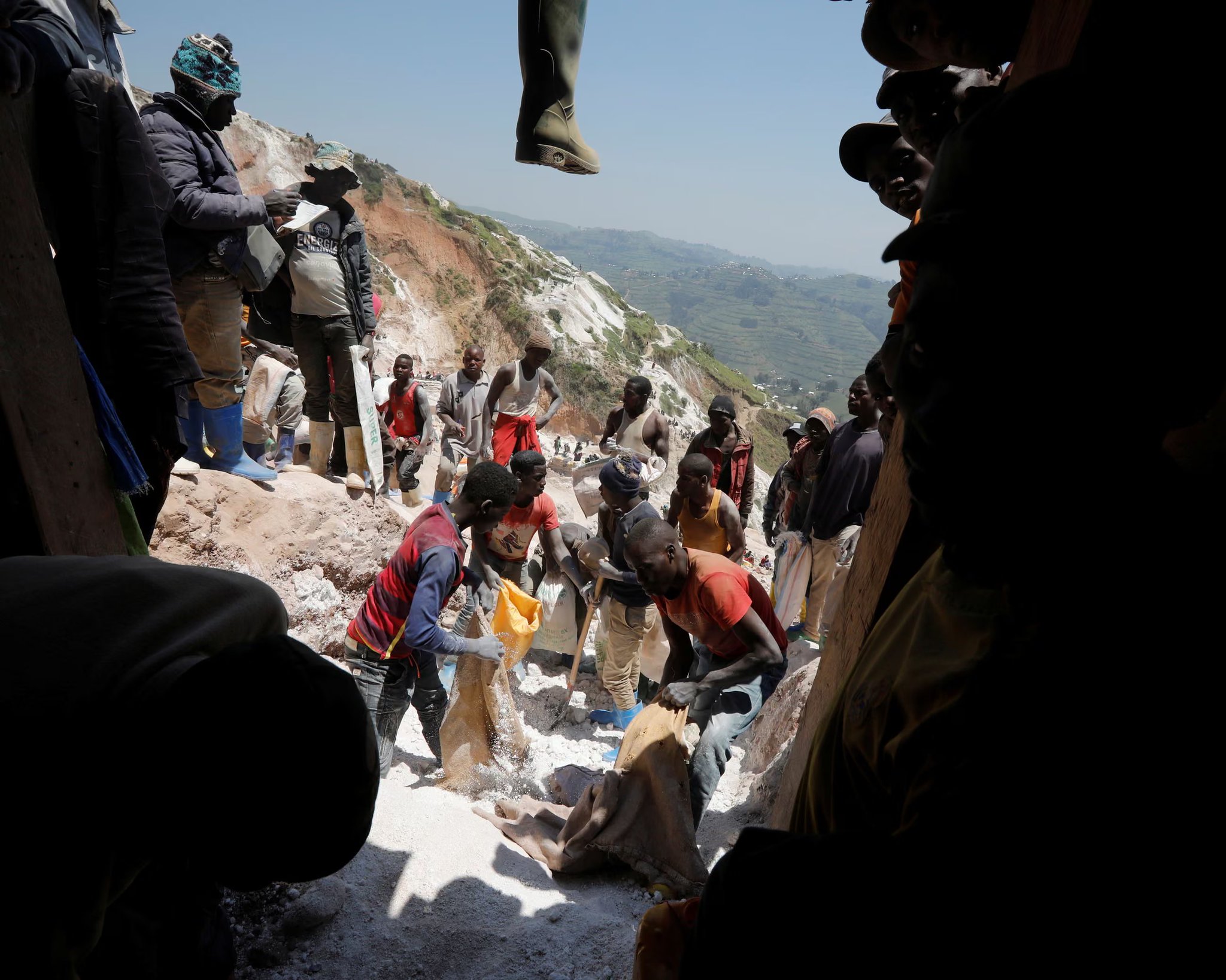 more-than-200-killed-in-coltan-mine-collapse-in-eastern-dr-congo Image