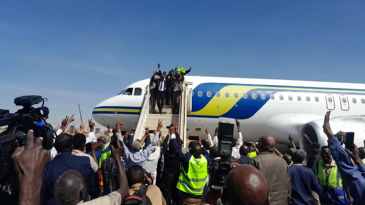 sudan-airways-flight-lands-in-khartoum-as-airport-reopens-after-nearly-three-years-of-war Image