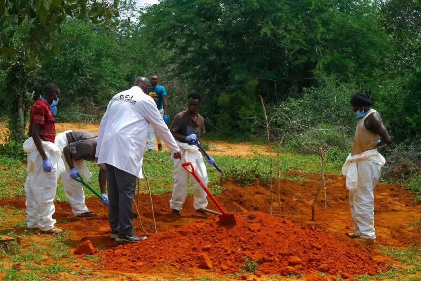 homicide-detectives-arrive-in-kericho-as-probe-into-secret-burial-of-14-bodies-intensifies Image