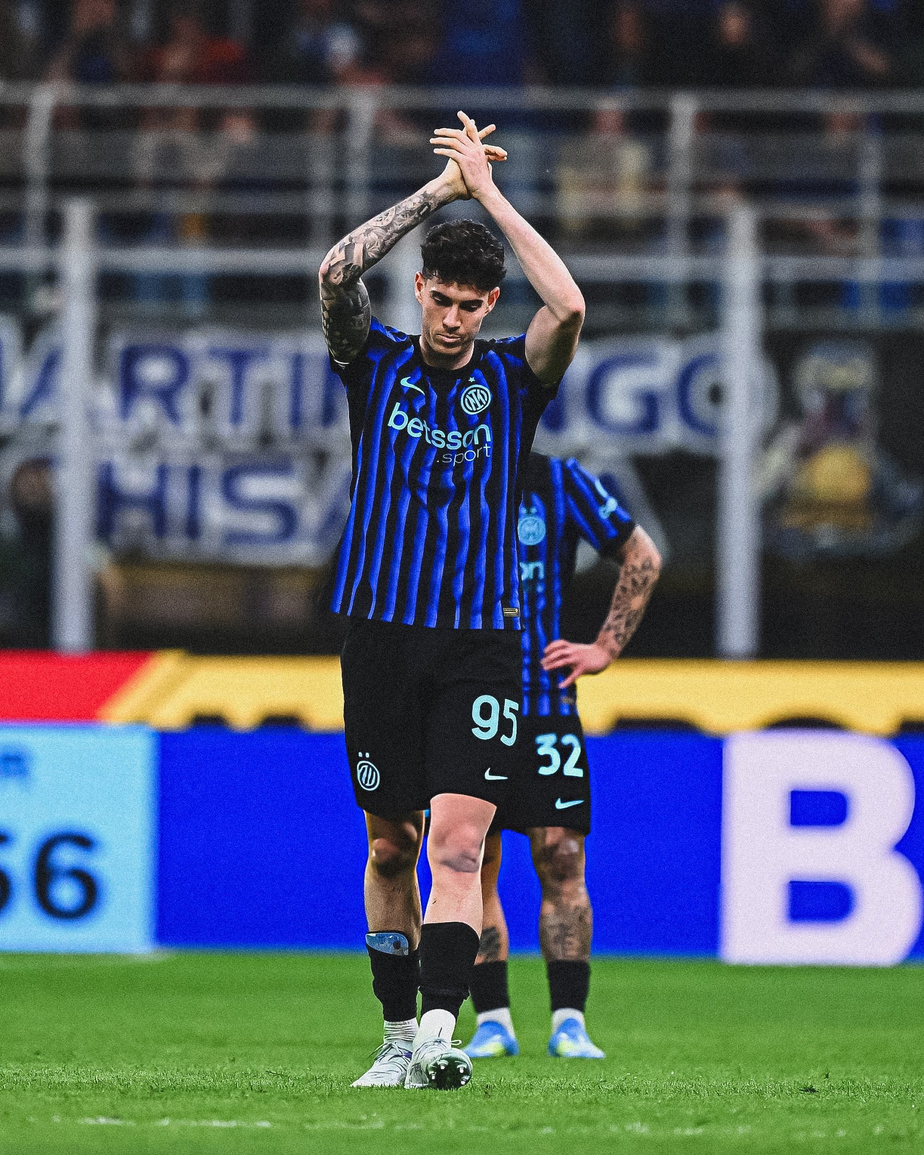 barcelona-table-eur45m-bid-for-bastoni-as-inter-demand-over-eur60m Image