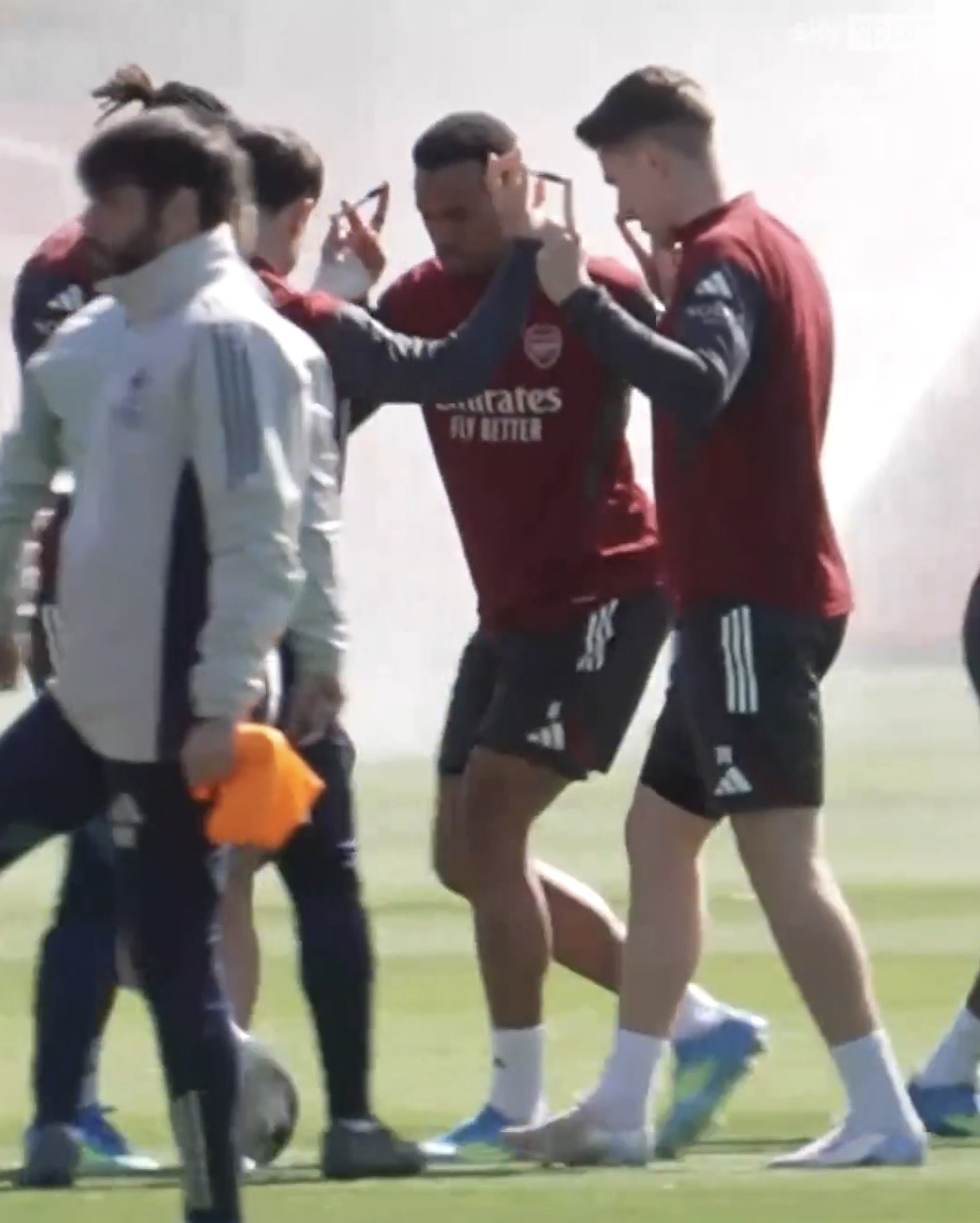 arteta-introduces-unusual-pen-drill-as-arsenal-step-up-training-innovation Image