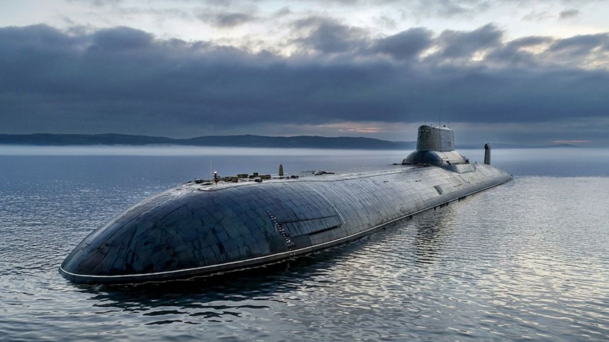 uk-accuses-russia-of-covert-submarine-operation-near-critical-undersea-infrastructure Image