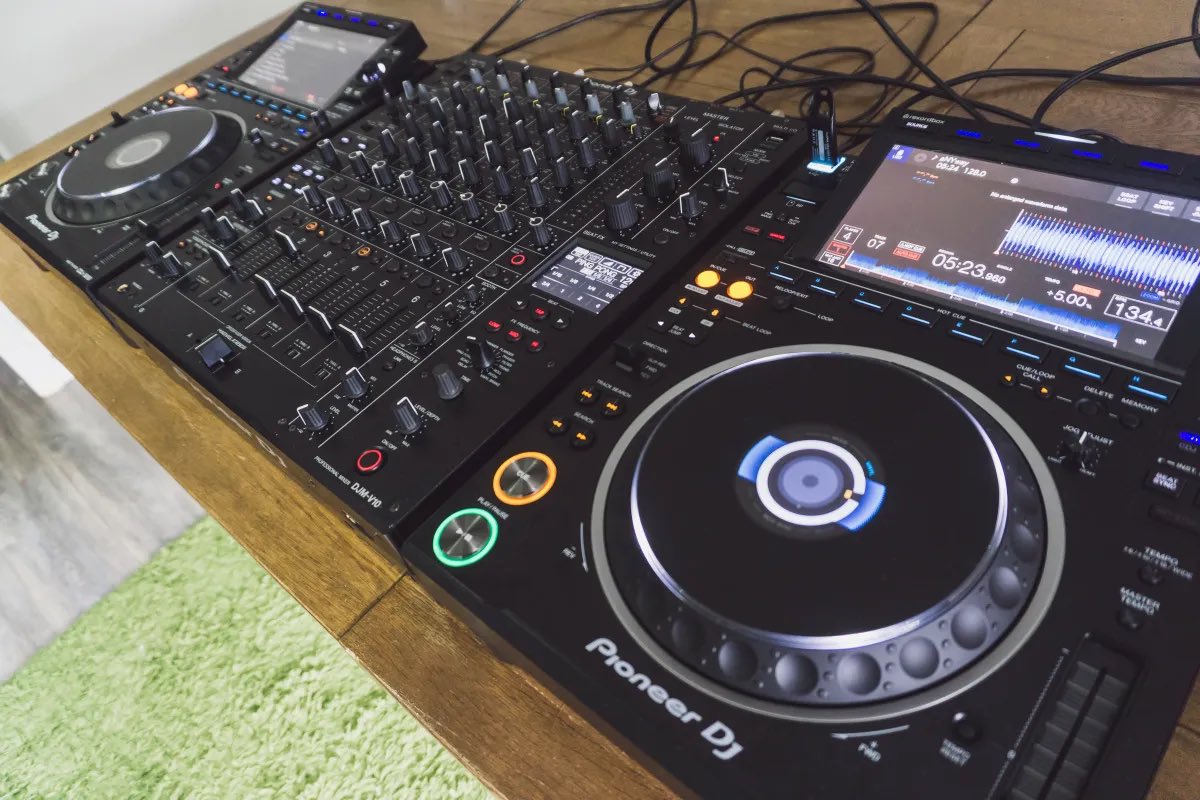 kenya-introduces-sh20000-annual-licence-for-djs Image