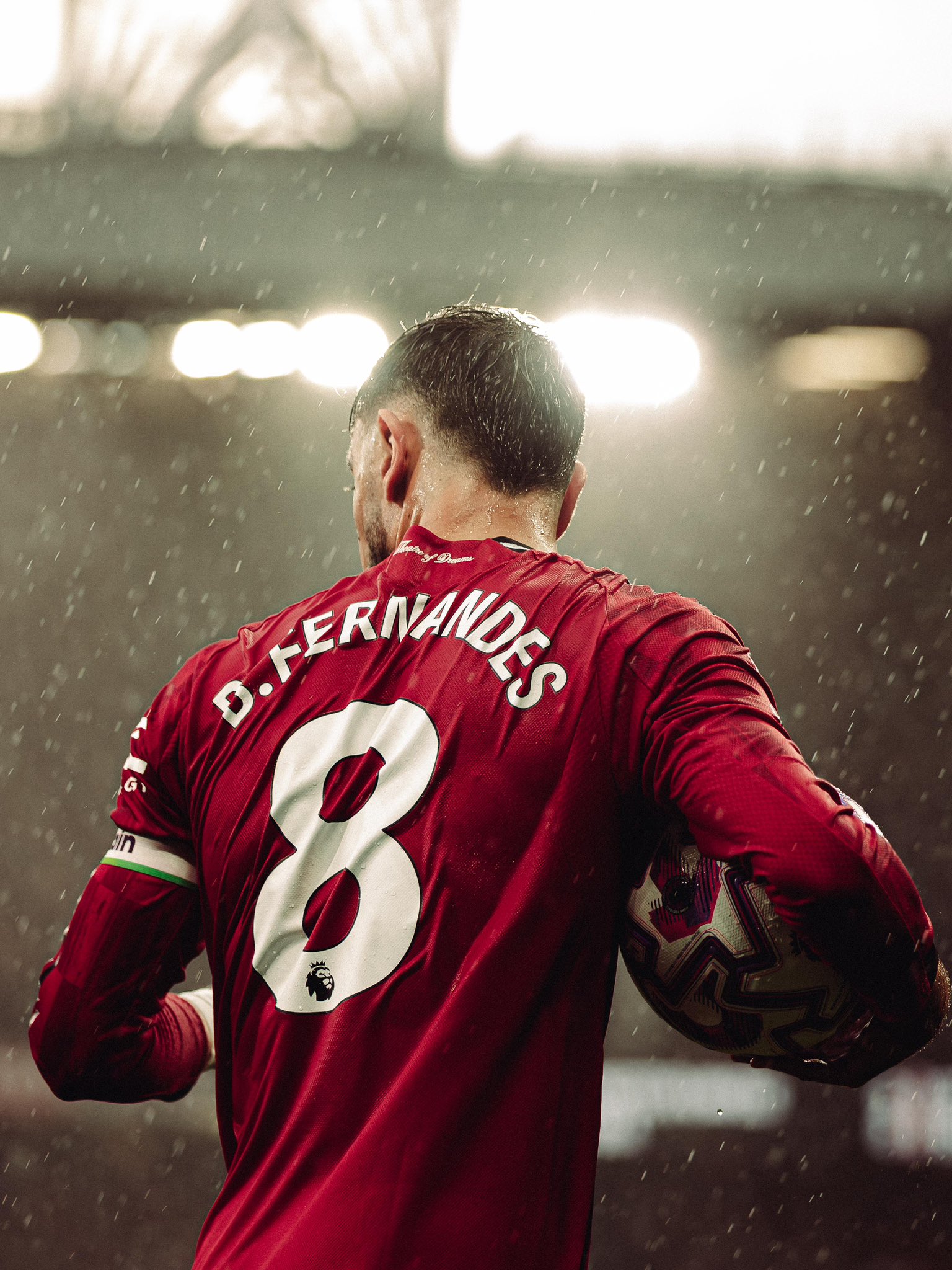 bruno-fernandes-crowned-fwa-footballer-of-the-year-after-stellar-season Image