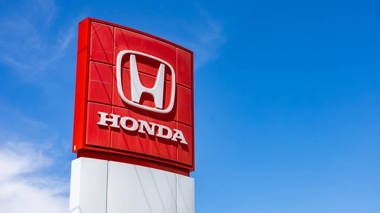 honda-posts-first-operating-loss-since-1957-after-massive-ev-charges Image