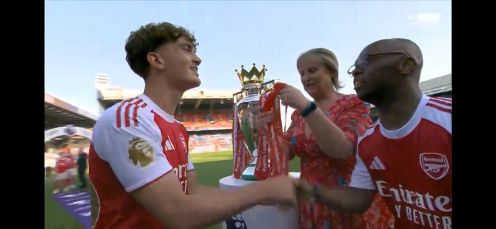 boy-with-down-syndrome-steals-hearts-during-arsenal-trophy-presentation Image