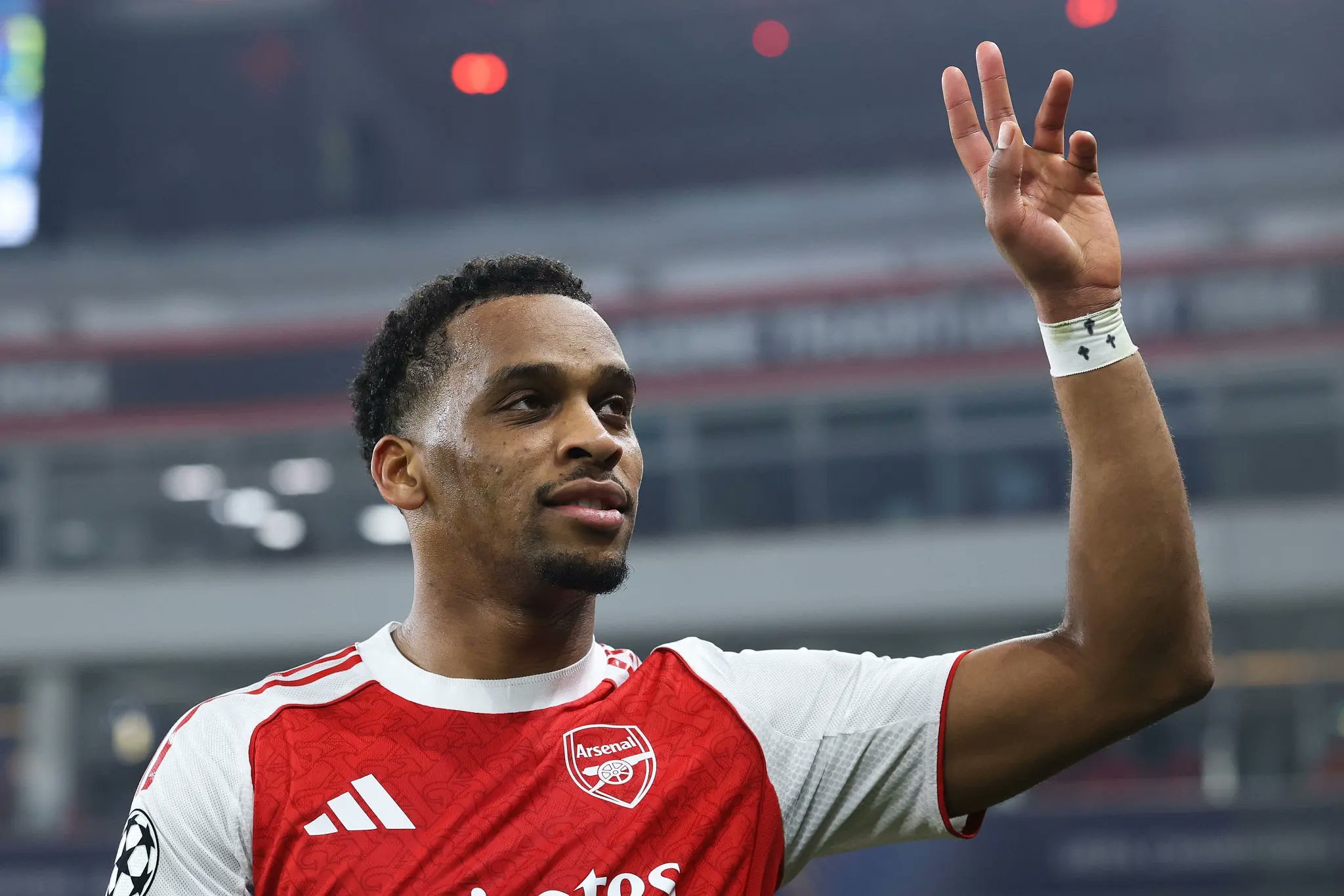 jurrien-timber-returns-to-full-arsenal-training-ahead-of-champions-league-final Image