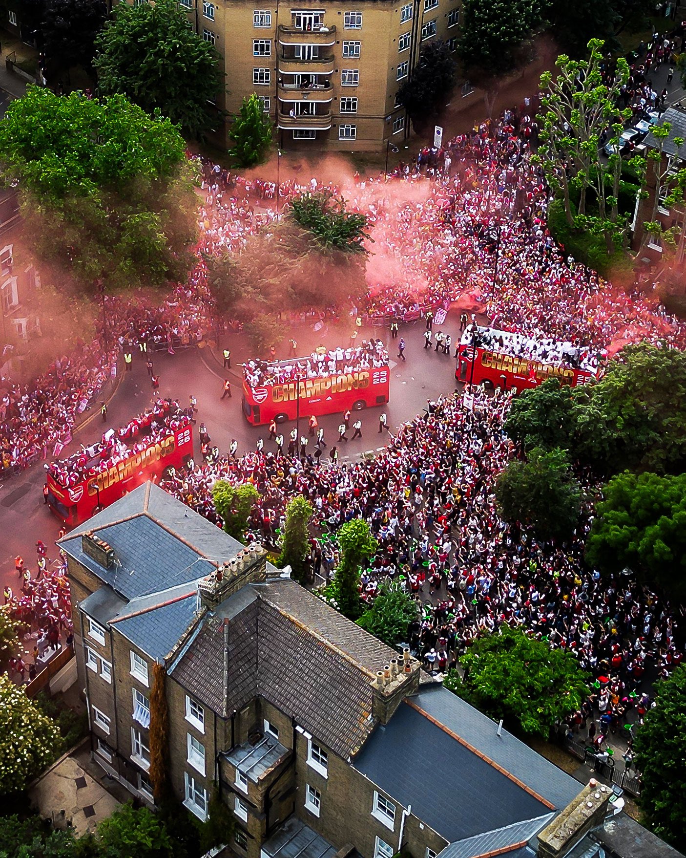 north-london-erupts-as-arsenals-title-parade-draws-record-crowds Image