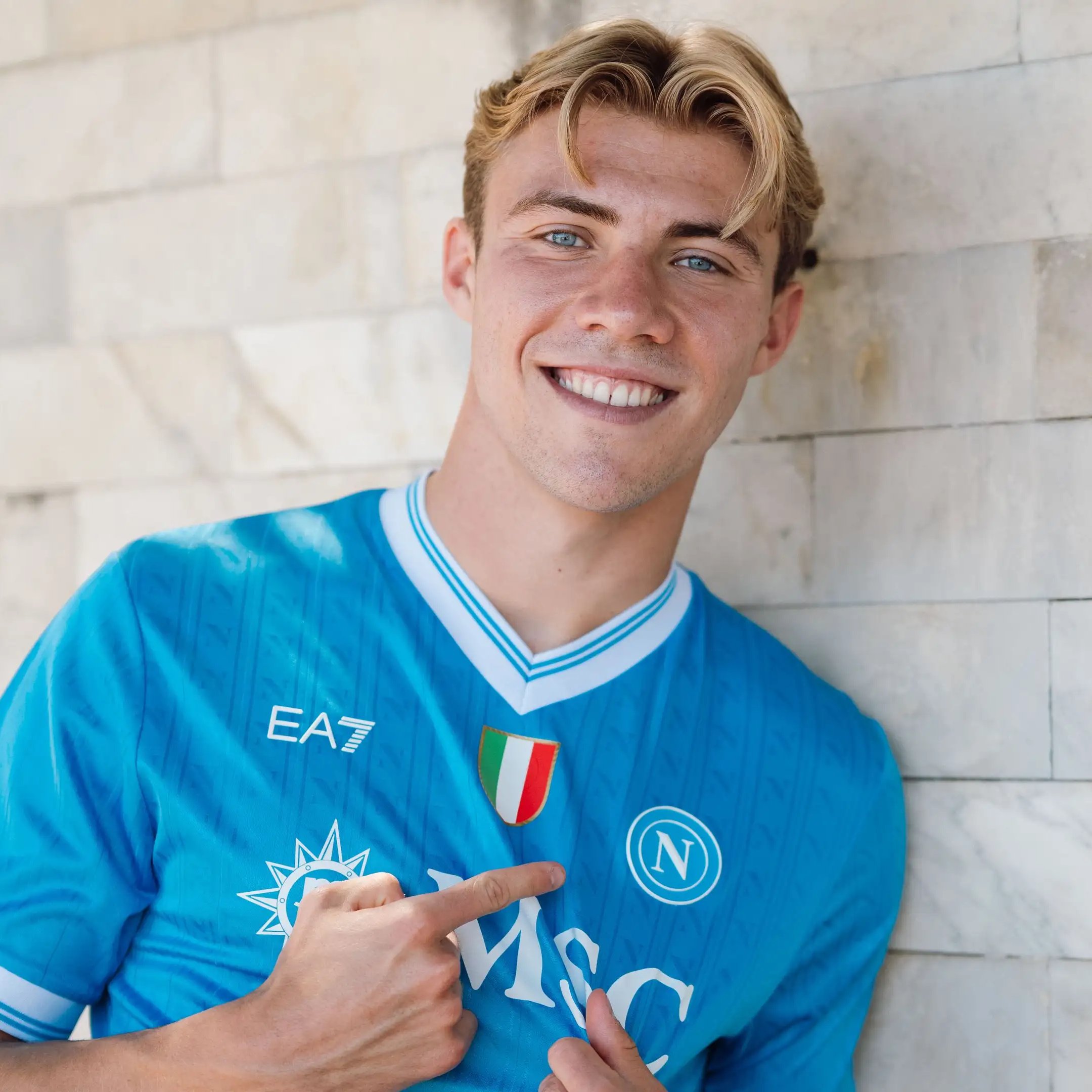 napoli-confirm-permanent-signing-of-rasmus-hojlund Image