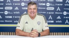 leeds-boss-claims-he-is-among-the-great-managers-of-epl Image