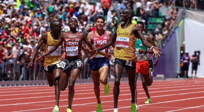 Ugandans reign the 10 000m Race as Kenya’s  Waithaka Mburu takes the silver medal.