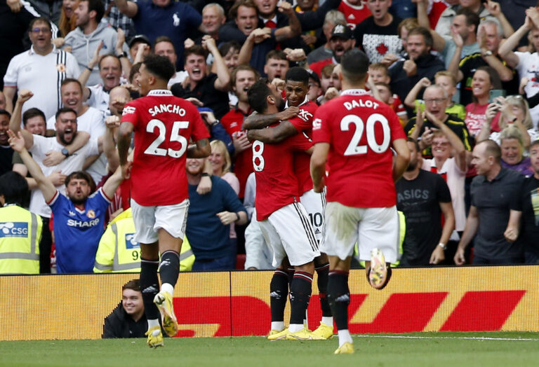Manchester United end Arsenal’s perfect start