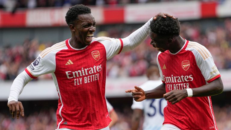 Arsenal Survive Forest Scare To Make Winning Premier League Start